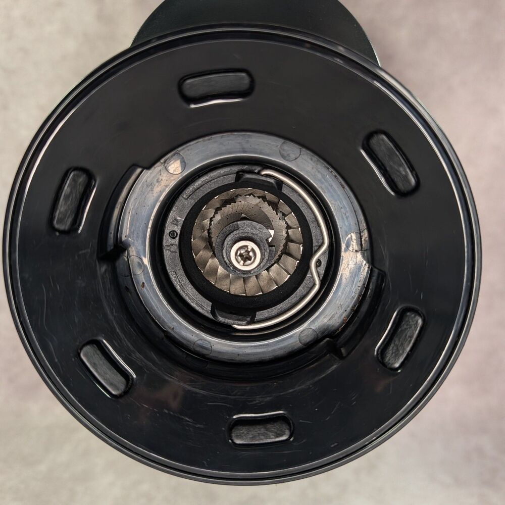 OXO Brew 8717000 Conical Burr Coffee Grinder Stainless Steel Tested Tiny Dent - Picture 7 of 14